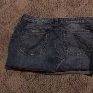 Silver jeans skirt size 29